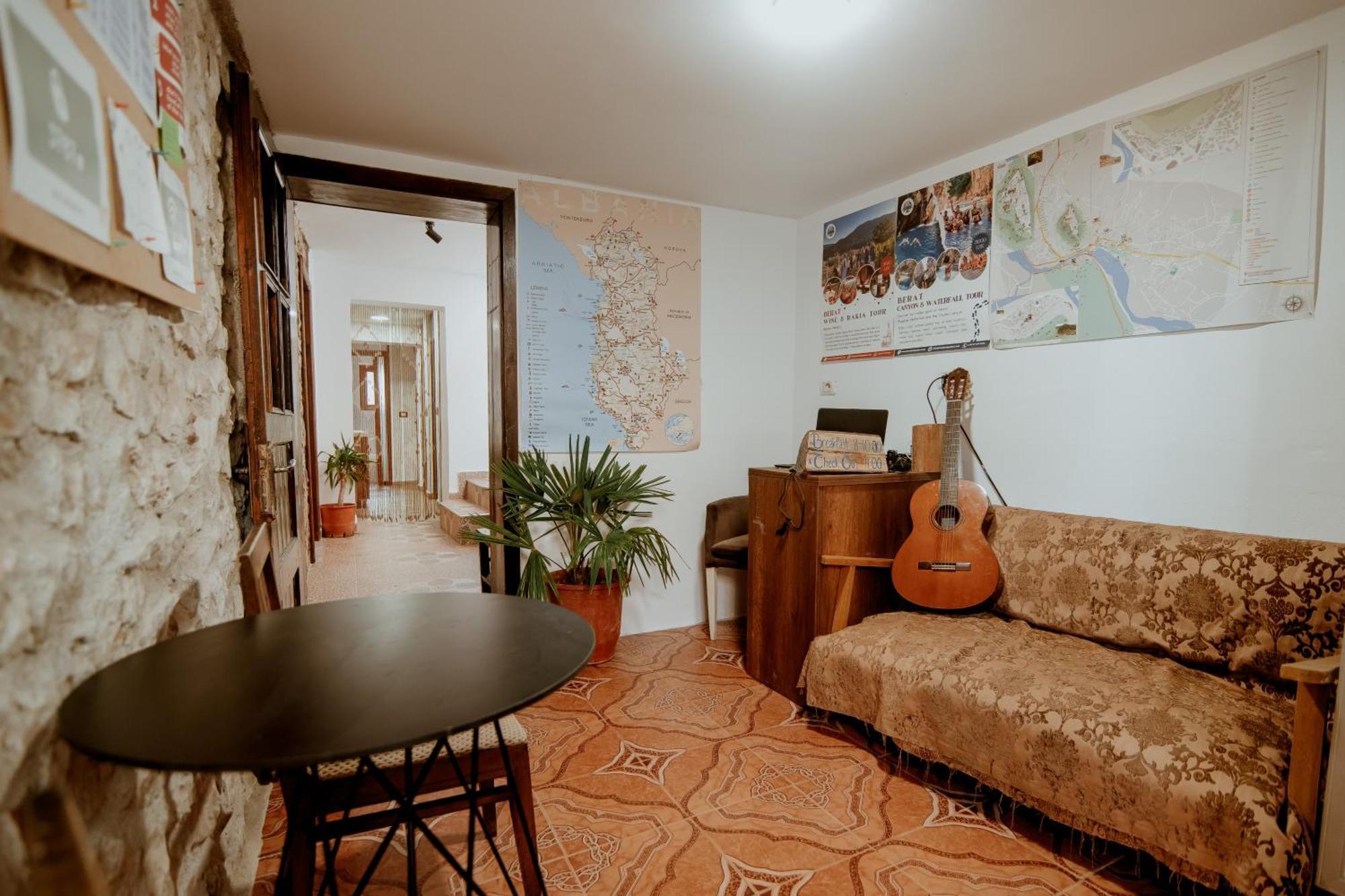 Berat Backpackers Hostel 외부 사진
